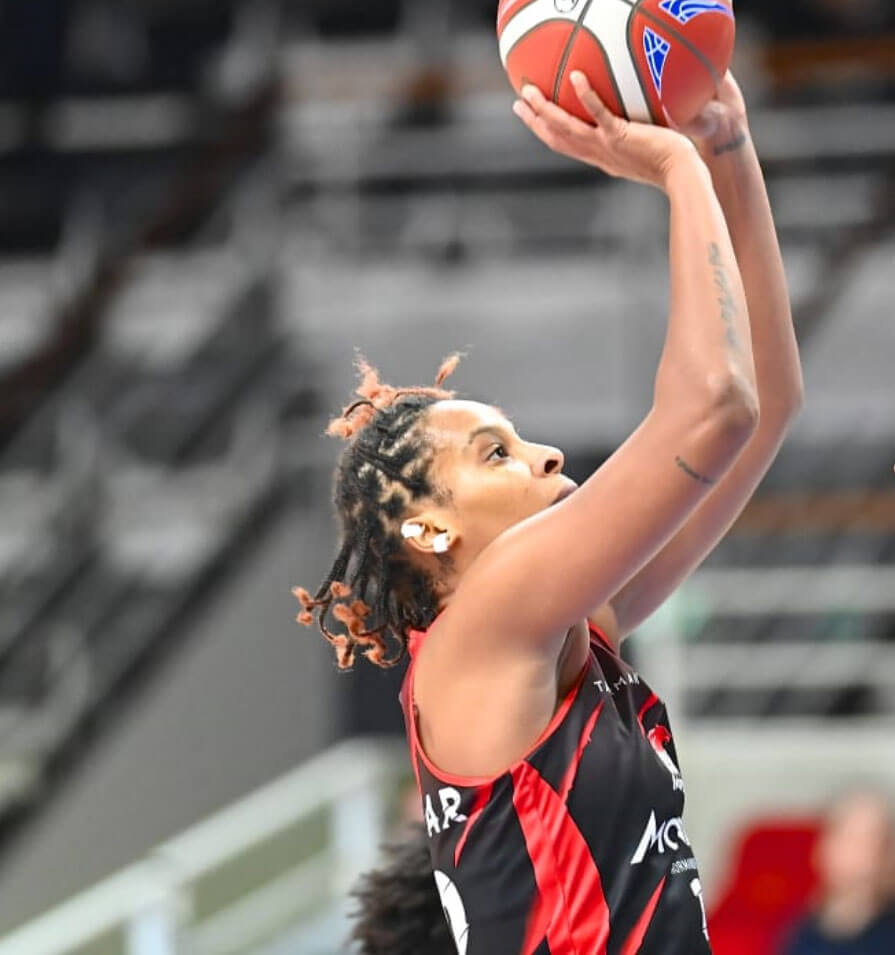 Ambitious Player Agency la clé de notre relation de travail agent sportif de basketball FFBB FIBA NBA Saint-Malo Bretagne France Mondial - Joueuse de basketball Sarah Oufsar